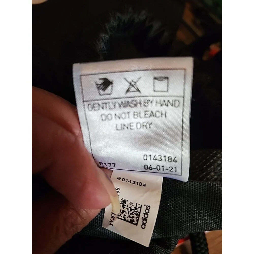 Adidas Drawstring Bag Gym Bag Black & White 3 stripes Nice